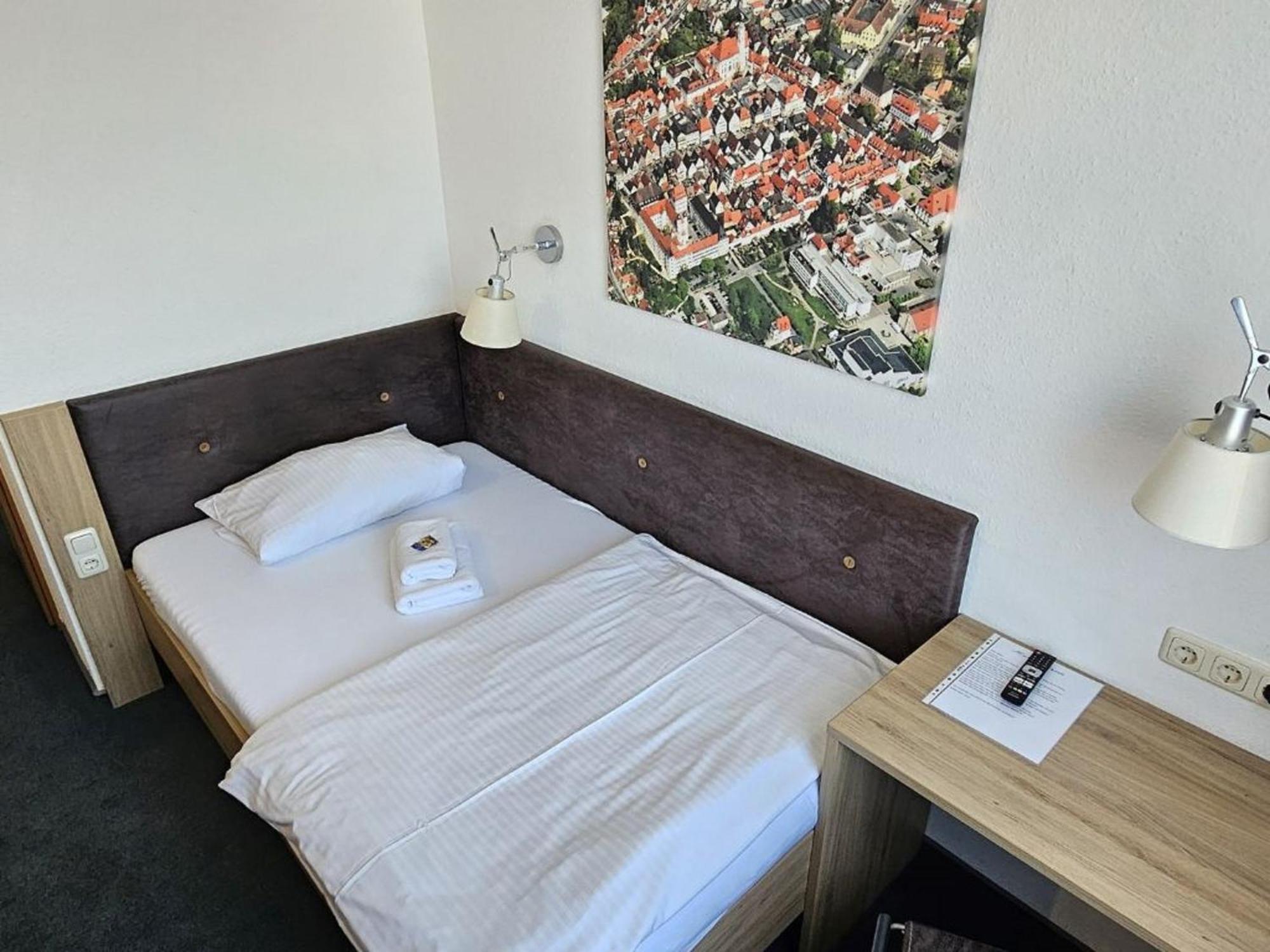 Hotel Hirsch Γκούνζμπουργκ Εξωτερικό φωτογραφία