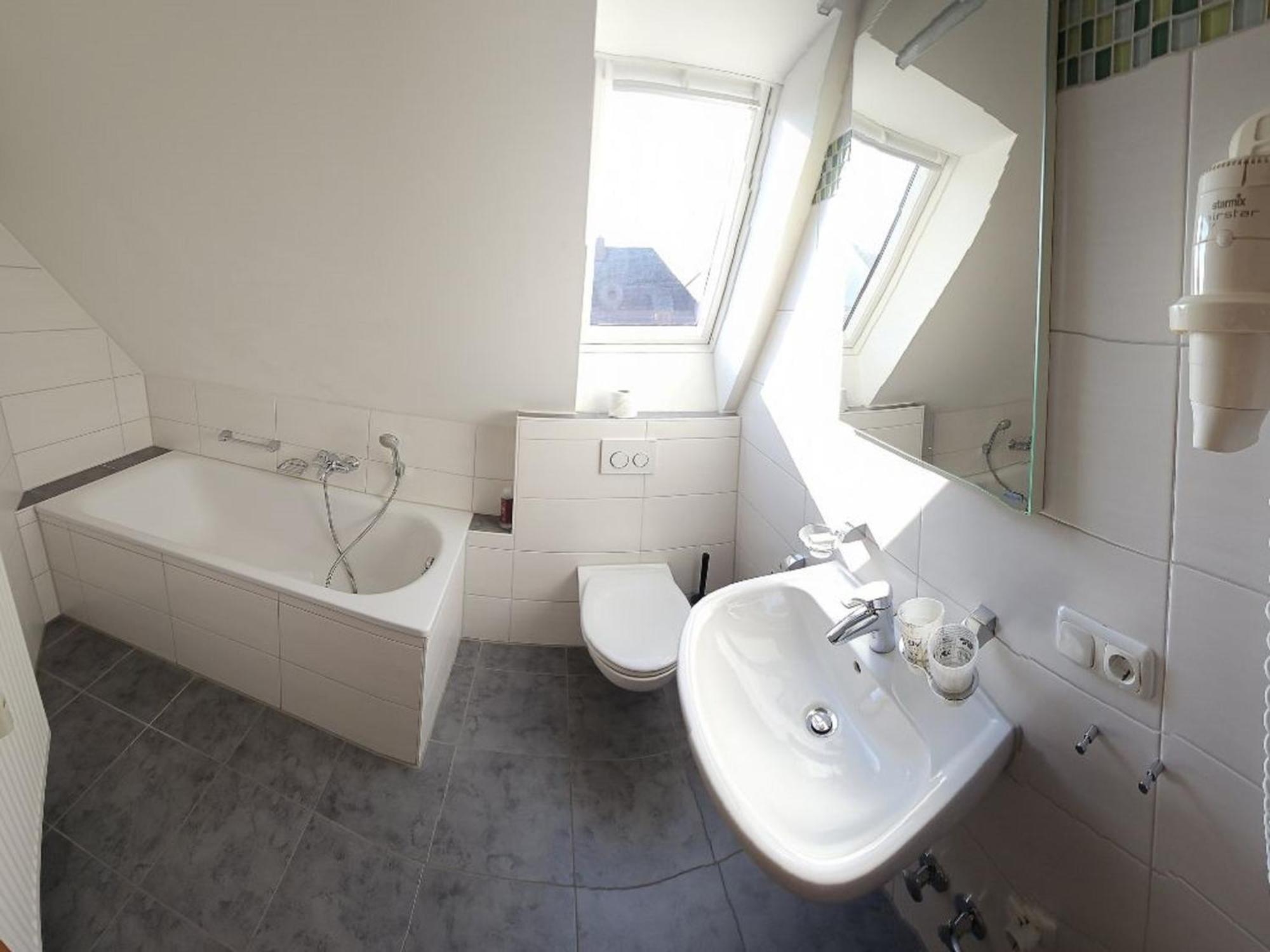Hotel Hirsch Γκούνζμπουργκ Εξωτερικό φωτογραφία
